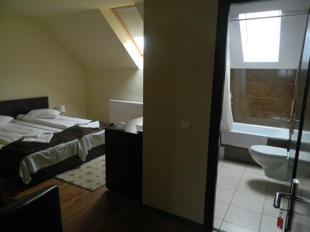 Pensiunea Casa Cu Flori Cisnădioara Extérieur photo