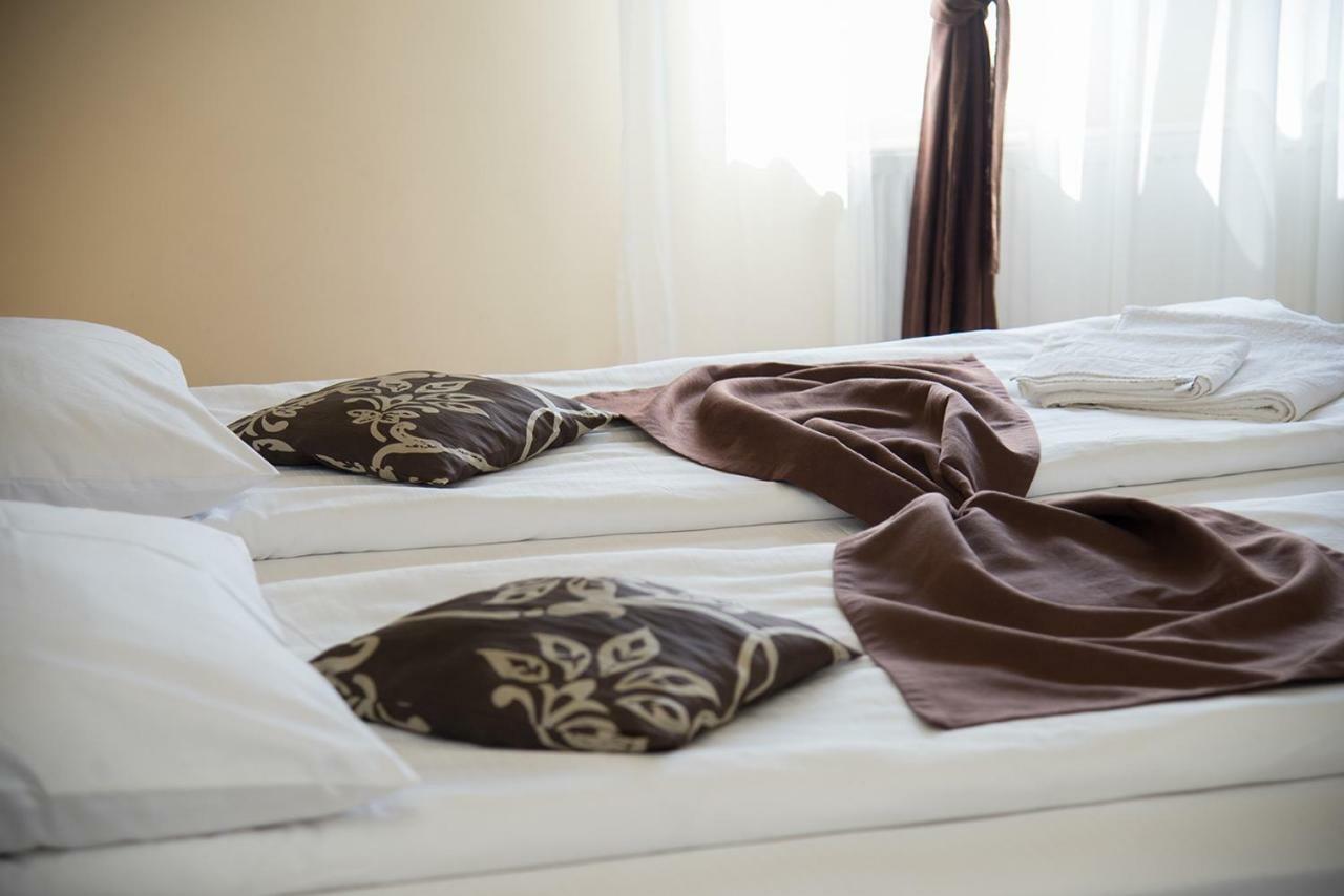 Pensiunea Casa Cu Flori Cisnădioara Extérieur photo